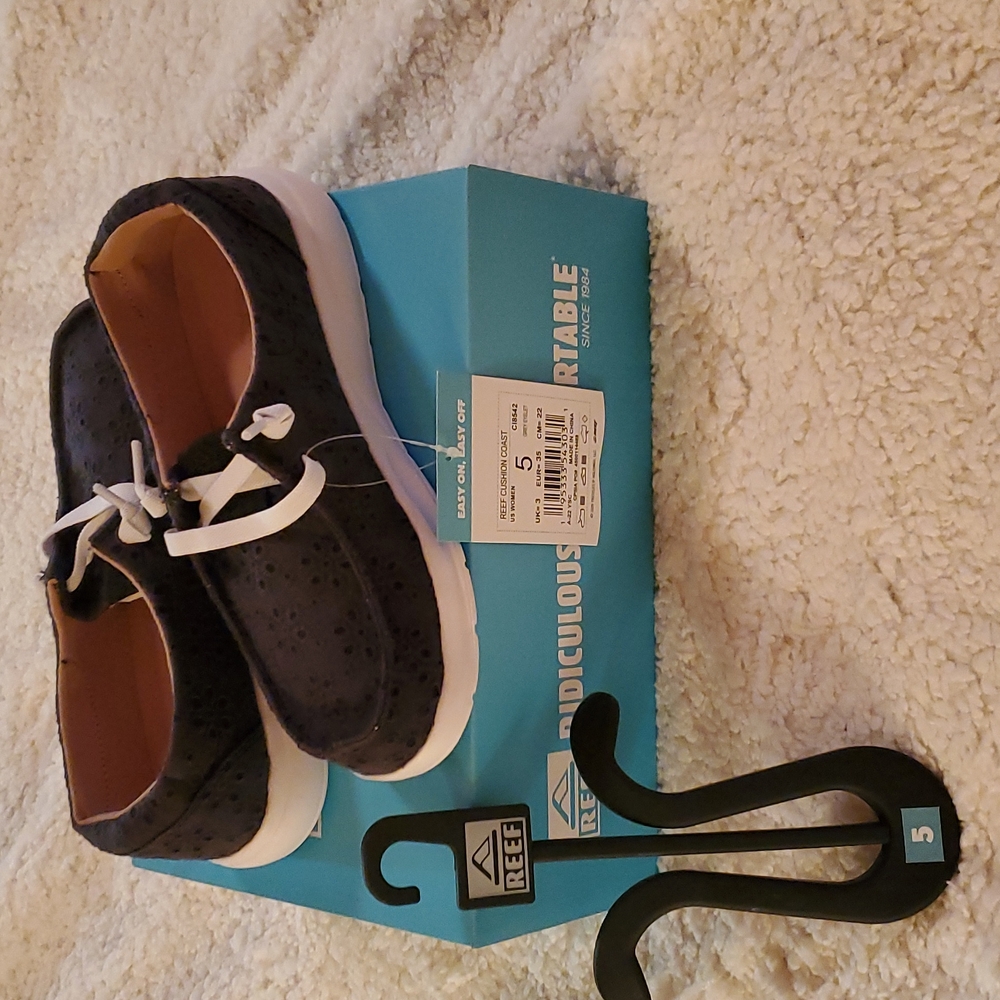 L a ies Reef Shoes